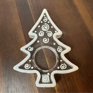 PartyLite Snowy Christmas Tree Tealight Holder – New Chalet | P90003
